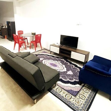 D'Cahaya Homestay Batu Pahat Luaran gambar