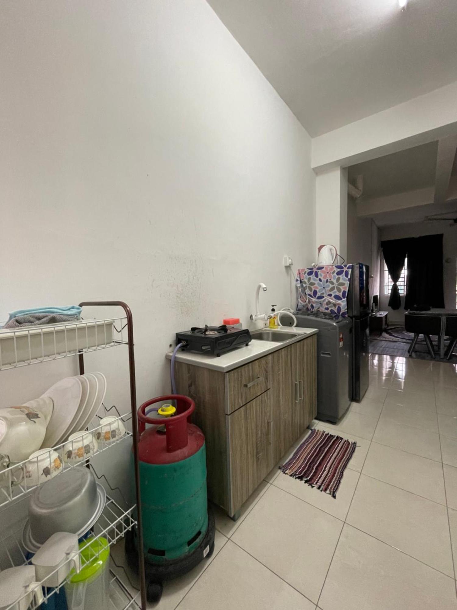 D'Cahaya Homestay Batu Pahat Luaran gambar